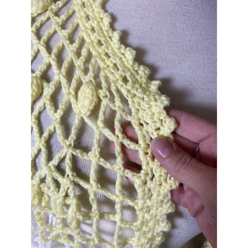 Vintage 60s 70s Crochet Shawl Wrap Yellow White Popcorn Stitch Boho Open Knit - Picture 4 of 5